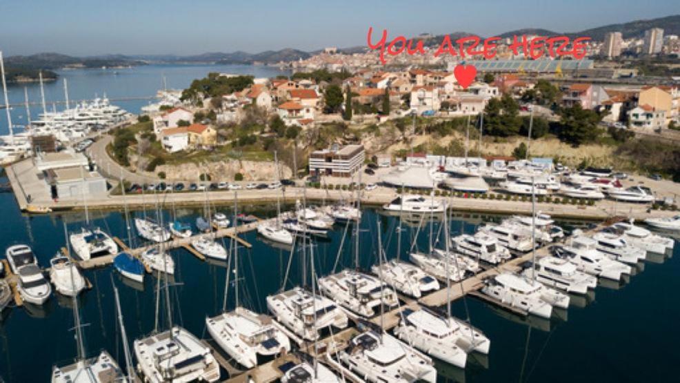 Luxury Apartment Vista Del Mare شيبينيك المظهر الخارجي الصورة