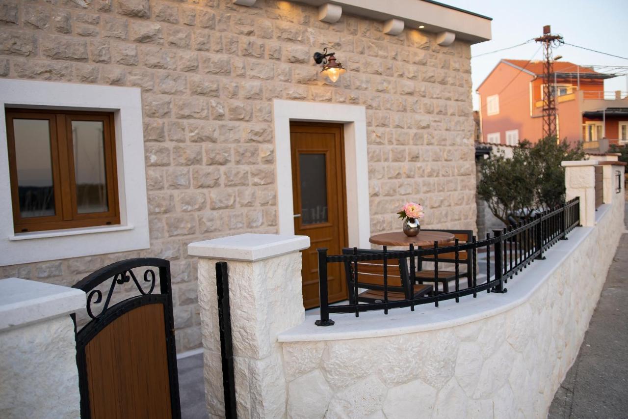 Luxury Apartment Vista Del Mare شيبينيك المظهر الخارجي الصورة