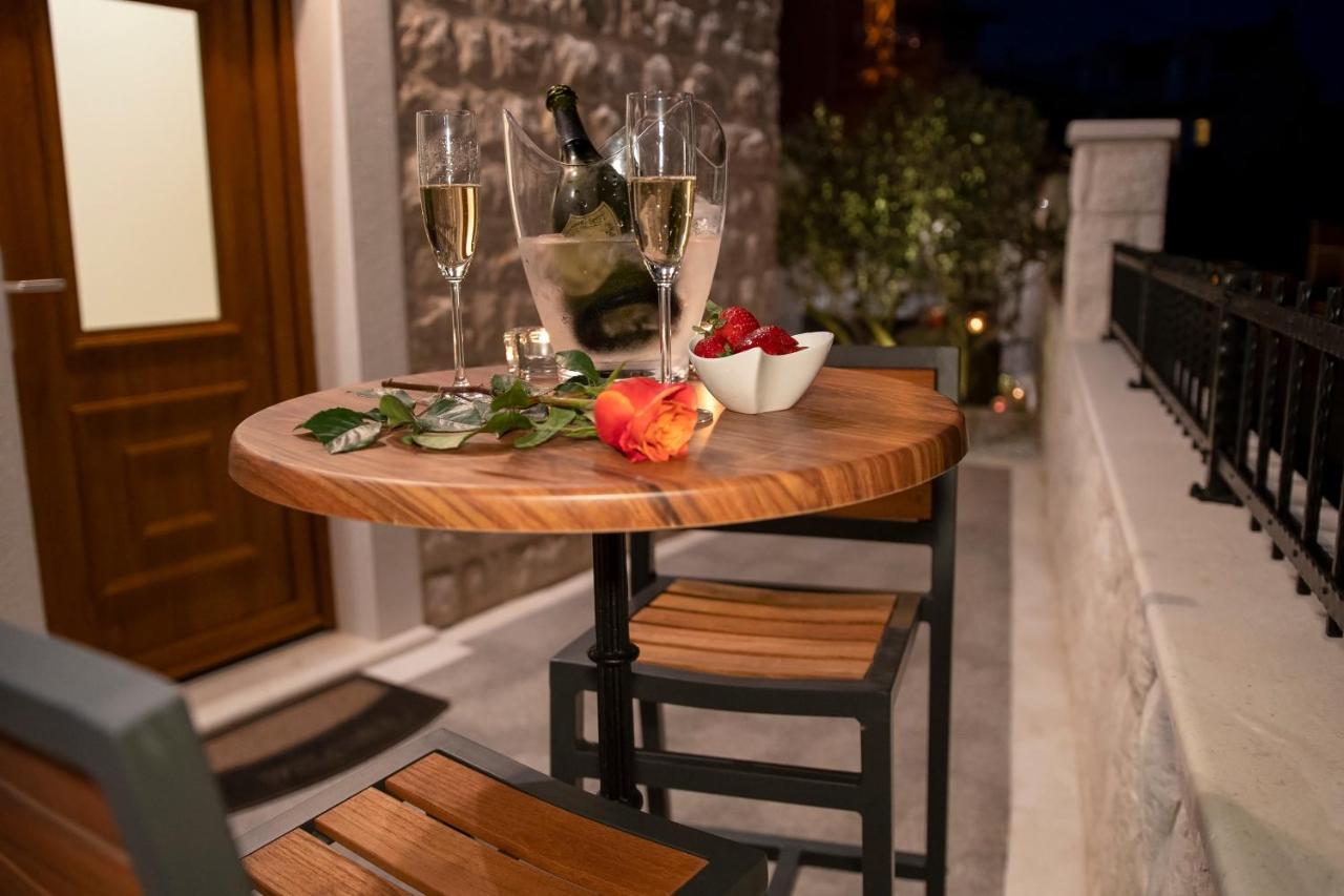 Luxury Apartment Vista Del Mare شيبينيك المظهر الخارجي الصورة