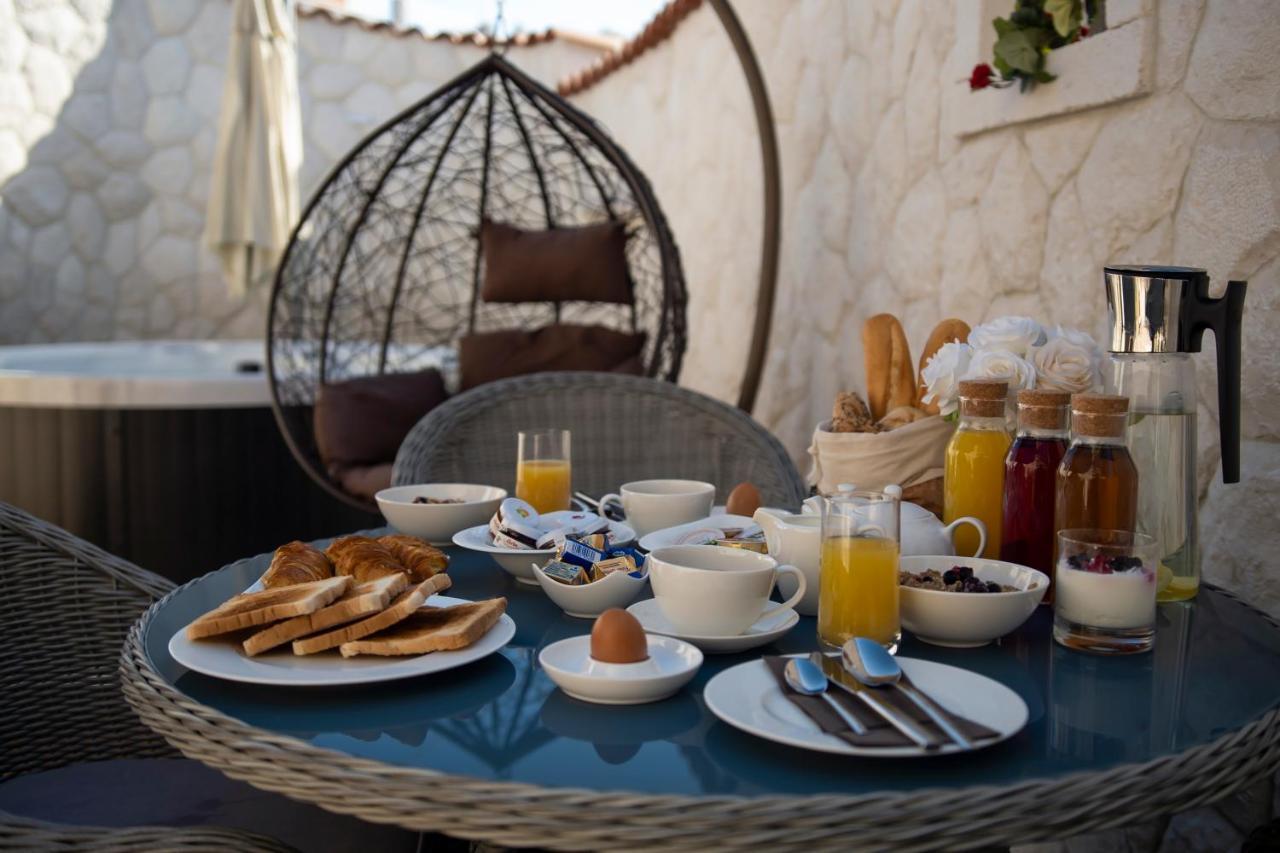 Luxury Apartment Vista Del Mare شيبينيك المظهر الخارجي الصورة